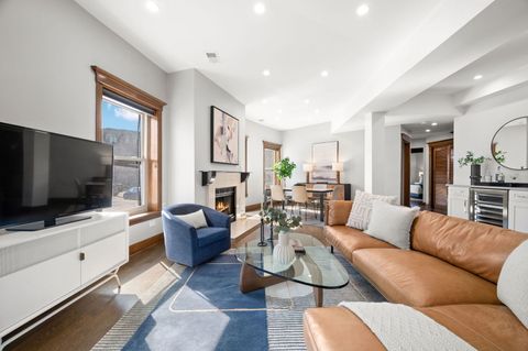 Tiny photo for 4208 N Kenmore Avenue #1C, Chicago, IL 60613 (MLS # 12587443)