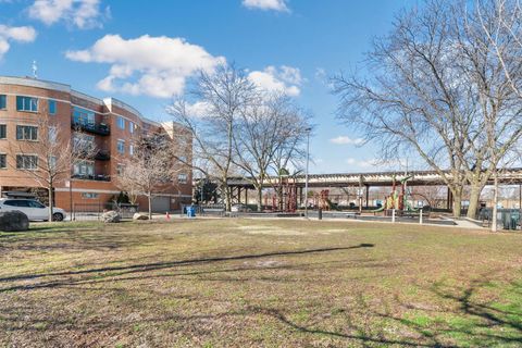 Tiny photo for 4208 N Kenmore Avenue #1C, Chicago, IL 60613 (MLS # 12587443)