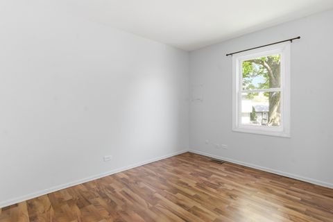 Tiny photo for 231 Dakota Court #D, Bolingbrook, IL 60440 (MLS # 12643192)