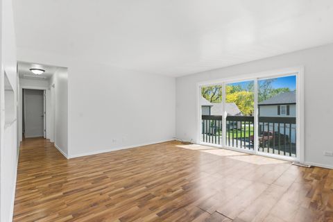 Tiny photo for 231 Dakota Court #D, Bolingbrook, IL 60440 (MLS # 12643192)