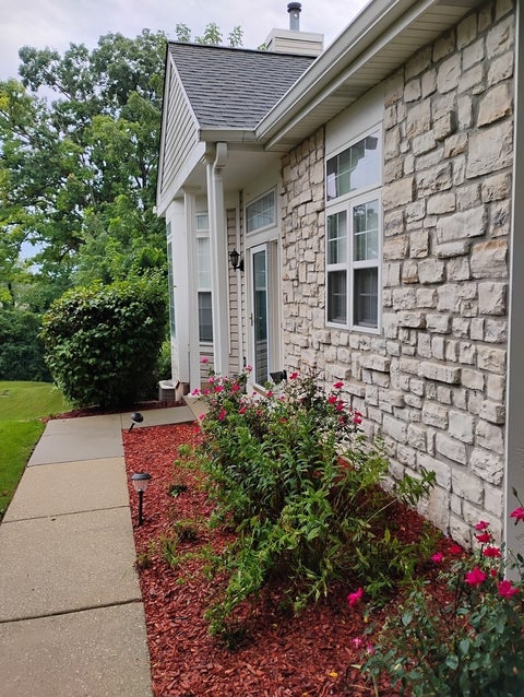 Tiny photo for 229 Rainier Way, Fox Lake, IL 60020 (MLS # 12734264)