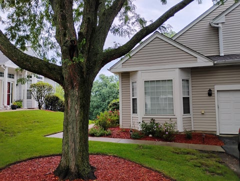 Tiny photo for 229 Rainier Way, Fox Lake, IL 60020 (MLS # 12734264)
