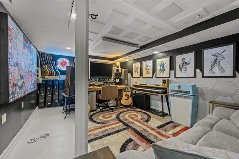 Tiny photo for 1208 Oak Street, Winnetka, IL 60093 (MLS # 12604512)
