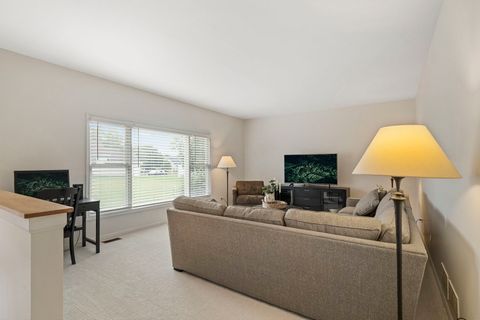 Tiny photo for 1626 S Norbury Avenue, Lombard, IL 60148 (MLS # 12423452)
