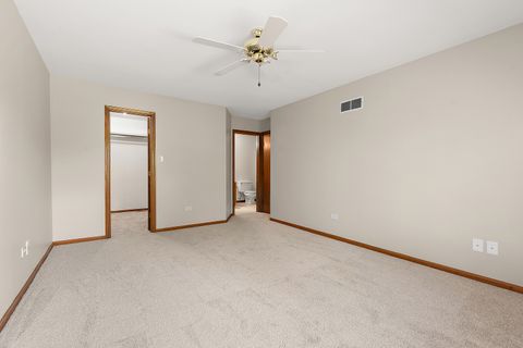 Tiny photo for 17800 Cameron Parkway #17800, Orland Park, IL 60467 (MLS # 12631335)