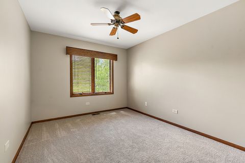Tiny photo for 17800 Cameron Parkway #17800, Orland Park, IL 60467 (MLS # 12631335)