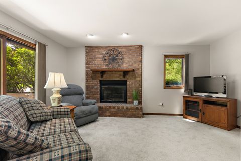 Tiny photo for 17800 Cameron Parkway #17800, Orland Park, IL 60467 (MLS # 12631335)