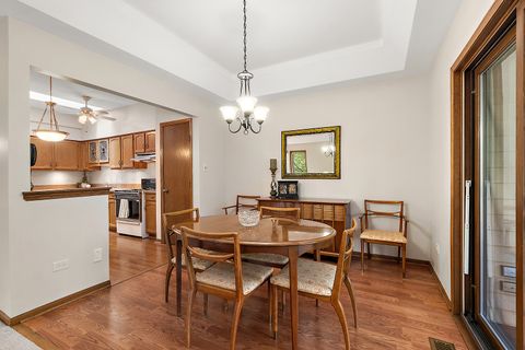 Tiny photo for 17800 Cameron Parkway #17800, Orland Park, IL 60467 (MLS # 12631335)