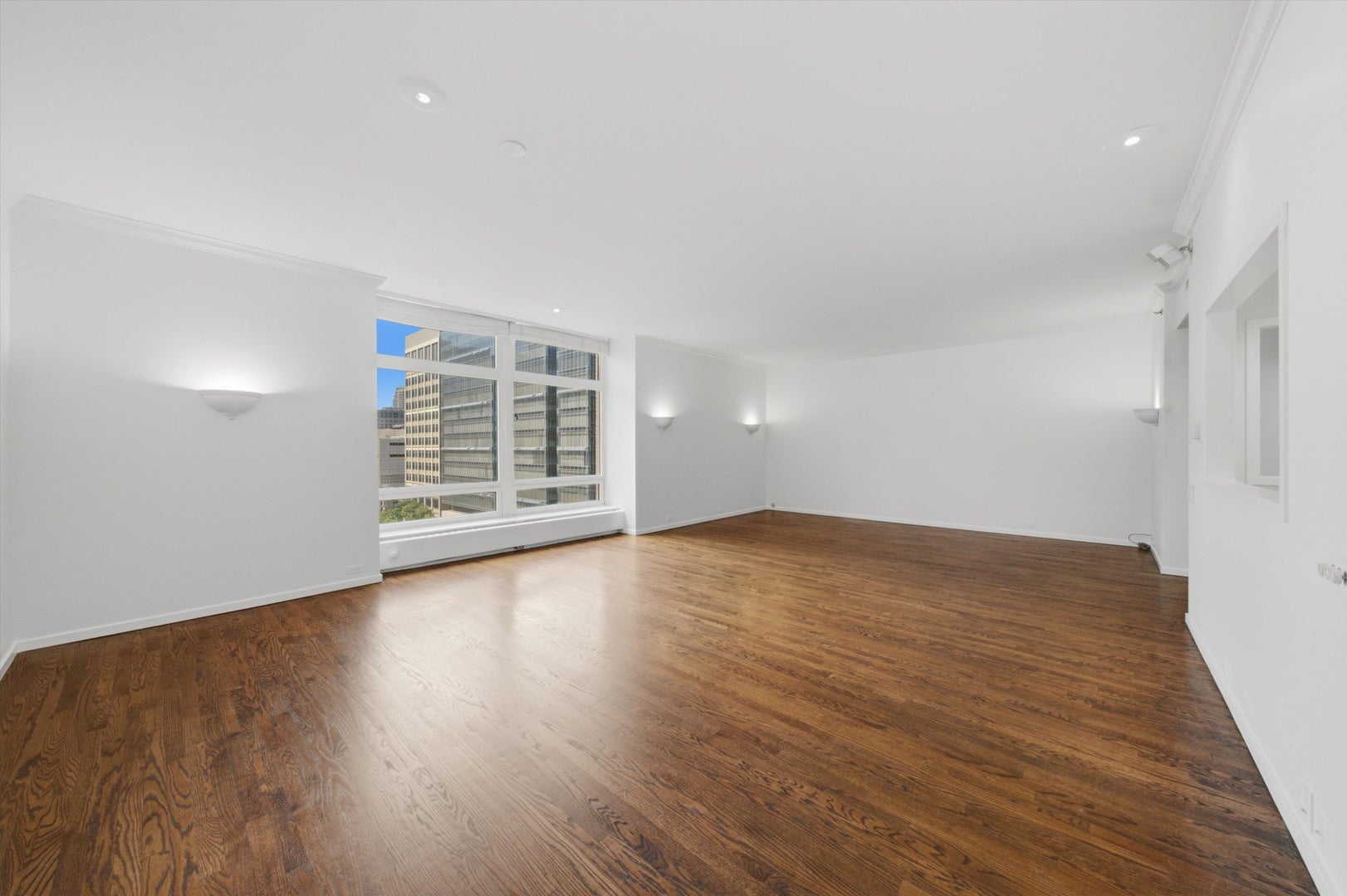 680 N Lake Shore Drive 822