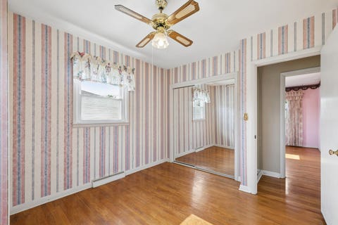 Tiny photo for 1839 W 38th Place, Davenport, IA 52806 (MLS # 12675167)