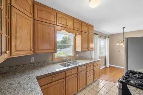 Tiny photo for 1839 W 38th Place, Davenport, IA 52806 (MLS # 12675167)