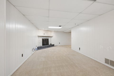 Tiny photo for 1839 W 38th Place, Davenport, IA 52806 (MLS # 12675167)