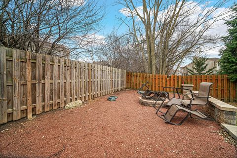 Tiny photo for 589 marseilles Circle, Buffalo Grove, IL 60089 (MLS # 12568650)