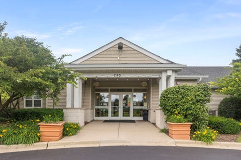 Tiny photo for 736 N Gary Avenue #207, Carol Stream, IL 60188 (MLS # 12676187)