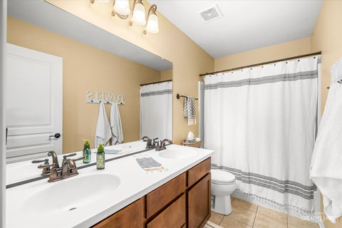 Tiny photo for 180 Chapin Way, Oswego, IL 60543 (MLS # 12788025)