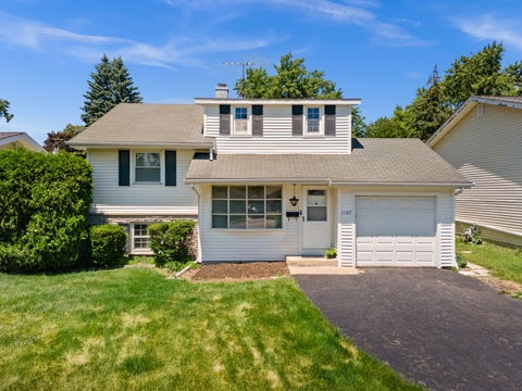 Photo of 1107 E Elm Street, Wheaton, IL 60189 (MLS # 12663825)