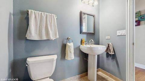 Tiny photo for 17040 Cheyenne Court, Lockport, IL 60441 (MLS # 12462088)