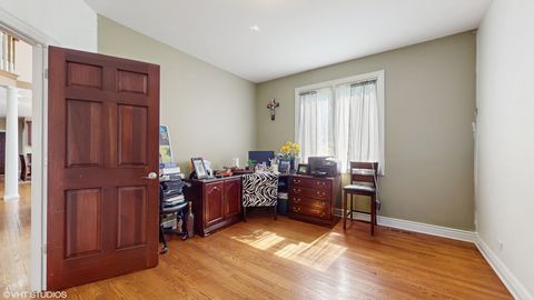 Tiny photo for 17040 Cheyenne Court, Lockport, IL 60441 (MLS # 12462088)