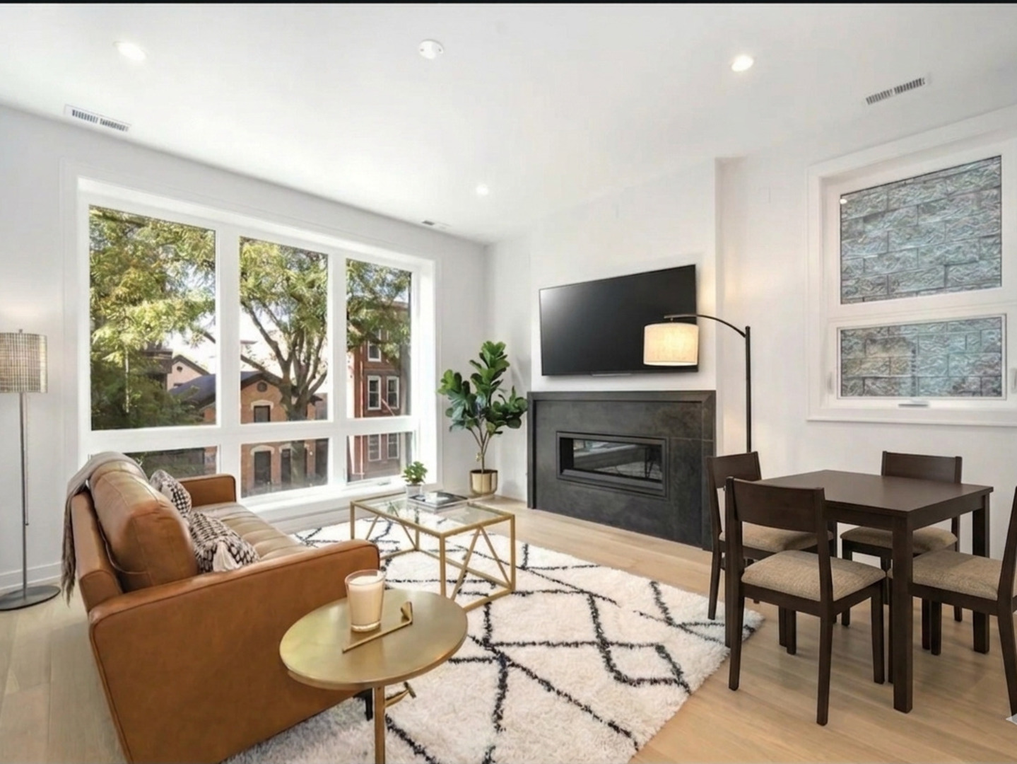 867 N Marshfield Avenue 2