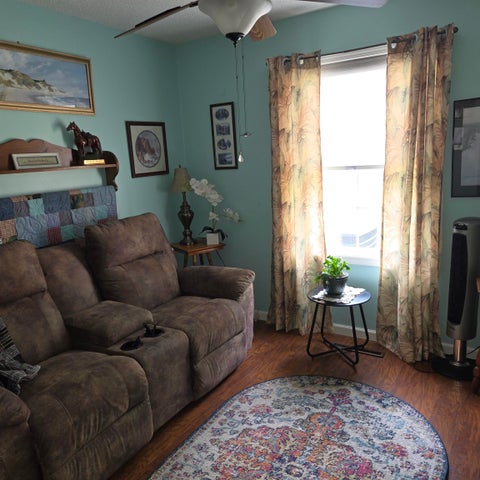 Tiny photo for 907 Lickliter Street, Benton, IL 62812 (MLS # 100539126)