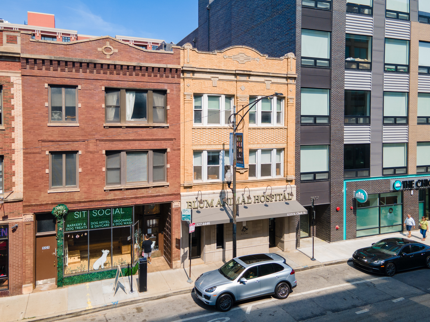 3219 N Clark Street