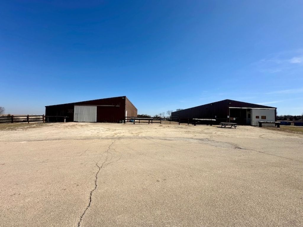 listing image 66
