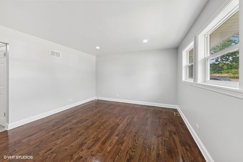 Tiny photo for 2811 Elim Avenue, Zion, IL 60099 (MLS # 12503581)