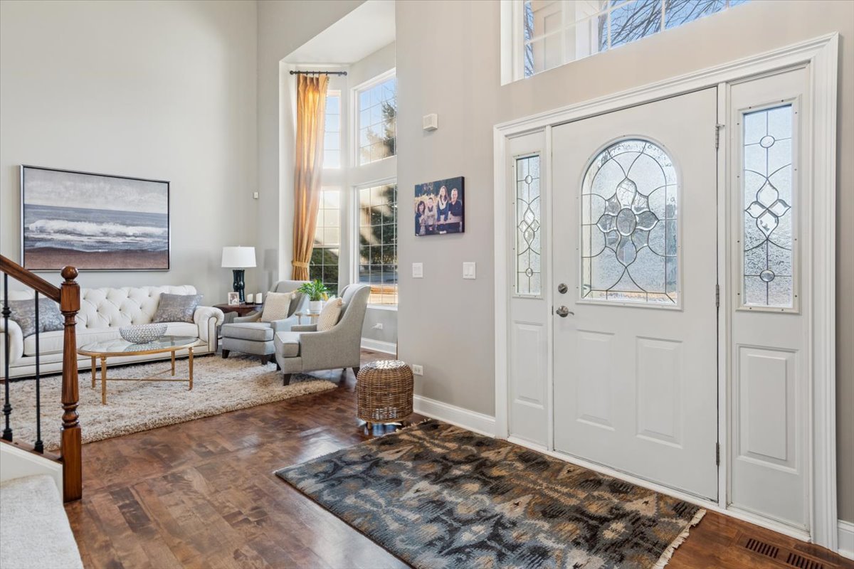 11823 Wolf Creek Lane