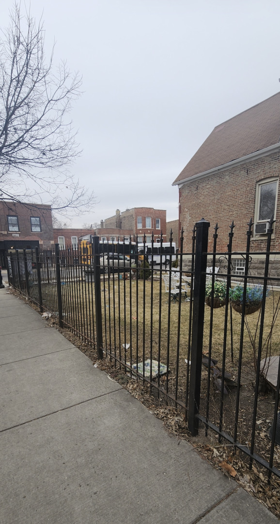 1001 N Hamlin Avenue