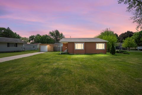 942 DeKalb Avenue Sycamore IL 60178