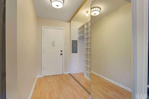 Tiny photo for 925 SPRINGHILL Drive #202, Northbrook, IL 60062 (MLS # 12666474)