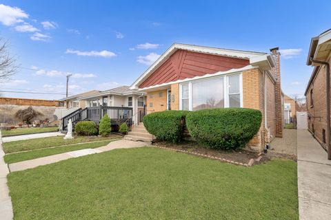 Tiny photo for 3605 W 57th Street, Chicago, IL 60629 (MLS # 12594308)