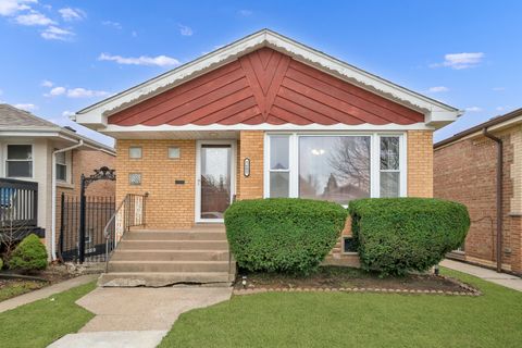 Photo of 3605 W 57th Street, Chicago, IL 60629 (MLS # 12594308)