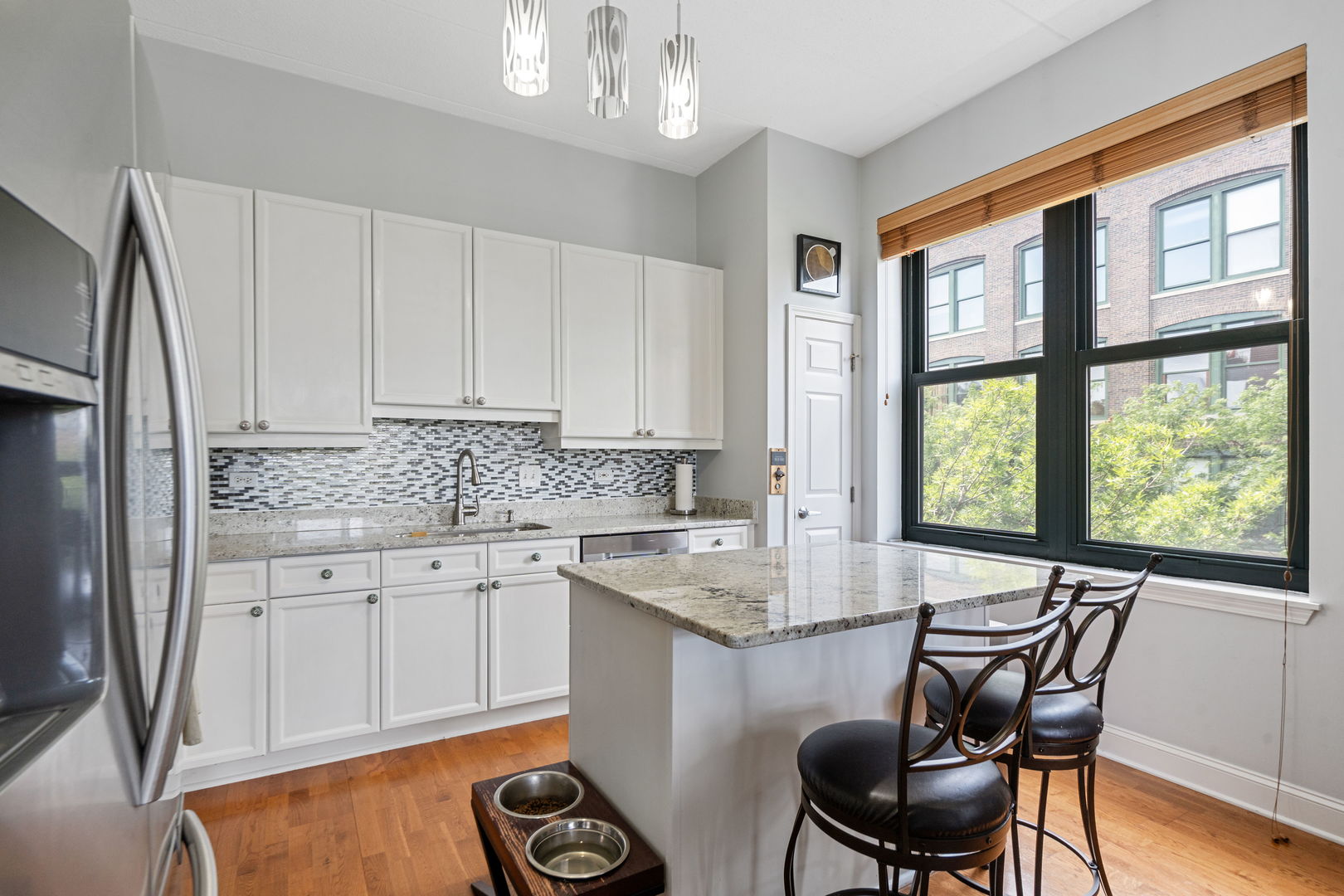 1301 W Washington Boulevard 301