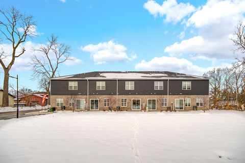 Tiny photo for 5412 135th Street, Crestwood, IL 60418 (MLS # 12572956)