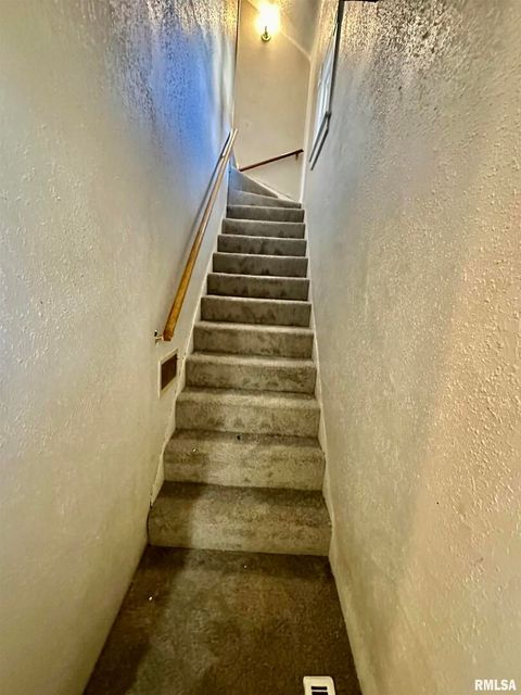 Tiny photo for 1325 MISSISSIPPI Avenue, Davenport, IA 52803 (MLS # QC4269287)