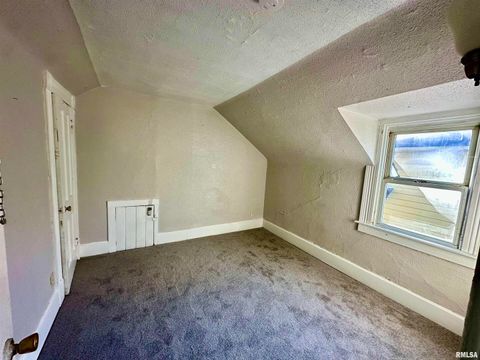 Tiny photo for 1325 MISSISSIPPI Avenue, Davenport, IA 52803 (MLS # QC4269287)