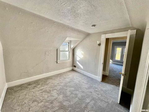 Tiny photo for 1325 MISSISSIPPI Avenue, Davenport, IA 52803 (MLS # QC4269287)