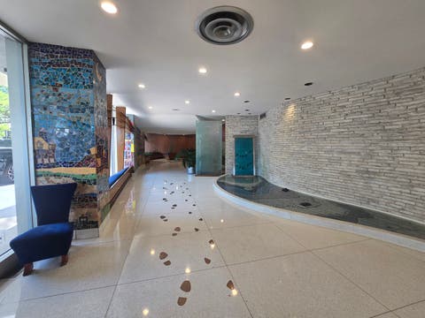 Tiny photo for 6301 N Sheridan Road #24E, Chicago, IL 60660 (MLS # 12720280)