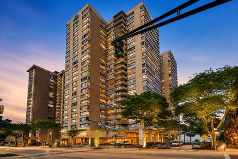 Photo of 6301 N Sheridan Road #24E, Chicago, IL 60660 (MLS # 12720280)