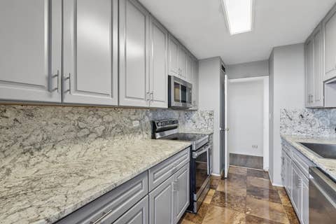 Tiny photo for 6301 N Sheridan Road #24E, Chicago, IL 60660 (MLS # 12720280)