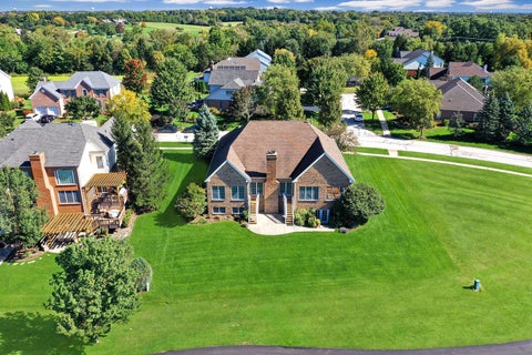 Tiny photo for 19 EAGLE RIDGE Drive, Hawthorn Woods, IL 60047 (MLS # 12773415)
