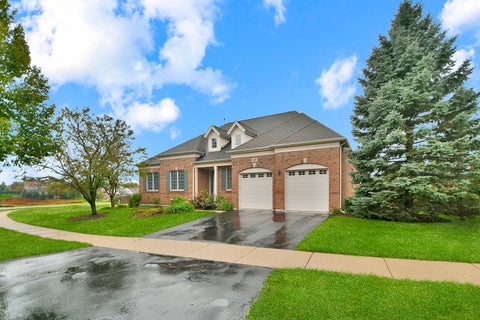 Tiny photo for 19 EAGLE RIDGE Drive, Hawthorn Woods, IL 60047 (MLS # 12773415)