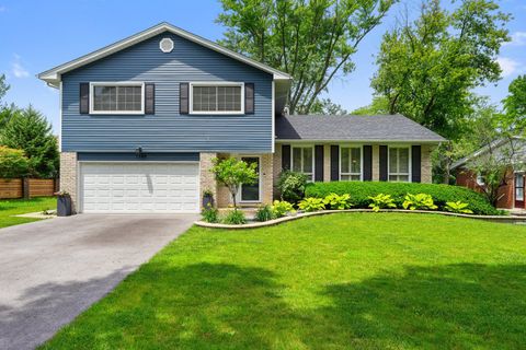 Photo of 1344 Heather Hill Crescent Cres, Flossmoor, IL 60422 (MLS # 12464287) Photo of 1344 Heather Hill Crescent Cres, Flossmoor, IL 60422 (MLS # 12464287)