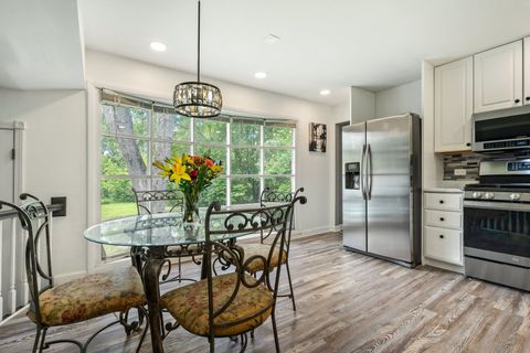 Tiny photo for 1344 Heather Hill Crescent Cres, Flossmoor, IL 60422 (MLS # 12464287)