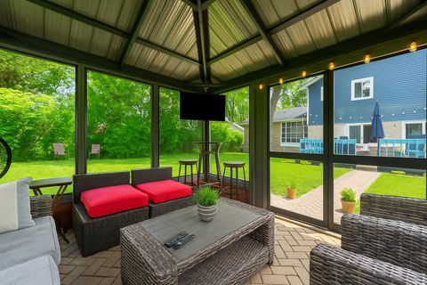 Tiny photo for 1344 Heather Hill Crescent Cres, Flossmoor, IL 60422 (MLS # 12464287)