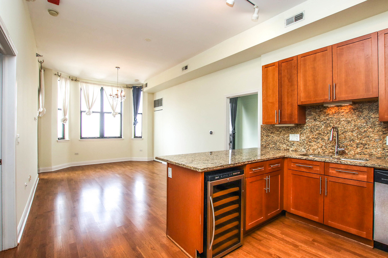 1464 S MICHIGAN Avenue 1807