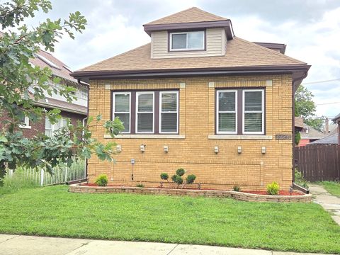 Photo of 9845 S Hoyne Avenue, Chicago, IL 60643 (MLS # 12473760)
