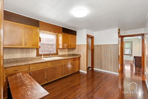 Tiny photo for 4641 S TRUMBULL Avenue, Chicago, IL 60632 (MLS # 12511262)