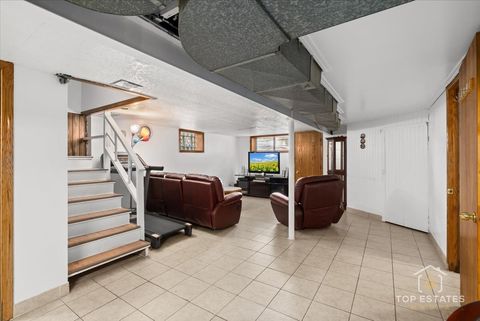 Tiny photo for 4641 S TRUMBULL Avenue, Chicago, IL 60632 (MLS # 12511262)